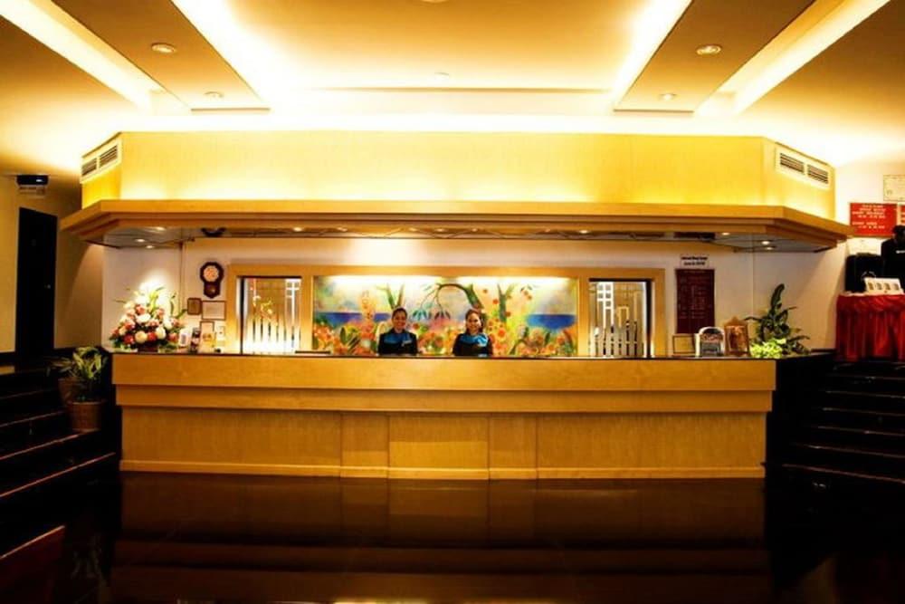 Tai Pan Hotel - Sha Plus Certified Bangkok Exteriér fotografie