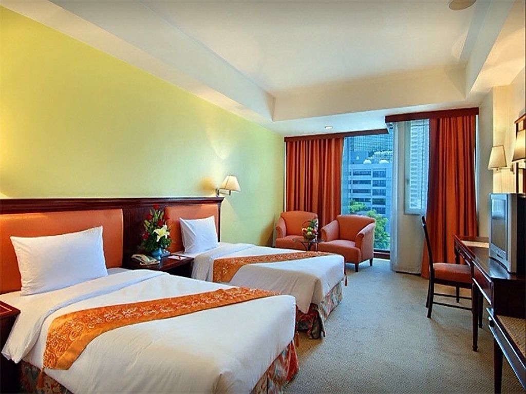 Tai Pan Hotel - Sha Plus Certified Bangkok Exteriér fotografie