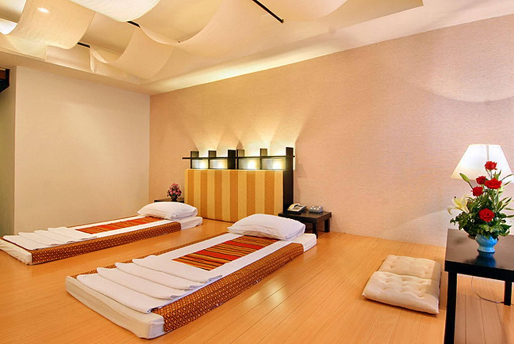 Tai Pan Hotel - Sha Plus Certified Bangkok Exteriér fotografie